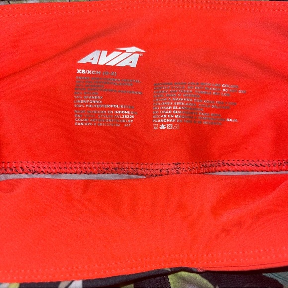 Gray and Neon Avia Spandex Biker Shorts - Picture 3 of 3